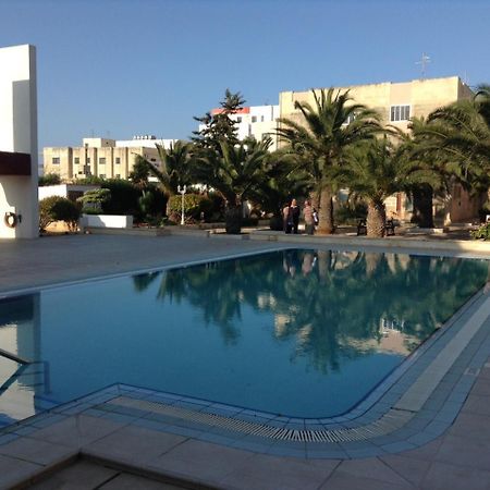 Seafront Apartment With Pool San Pawl il-Baħar Eksteriør bilde