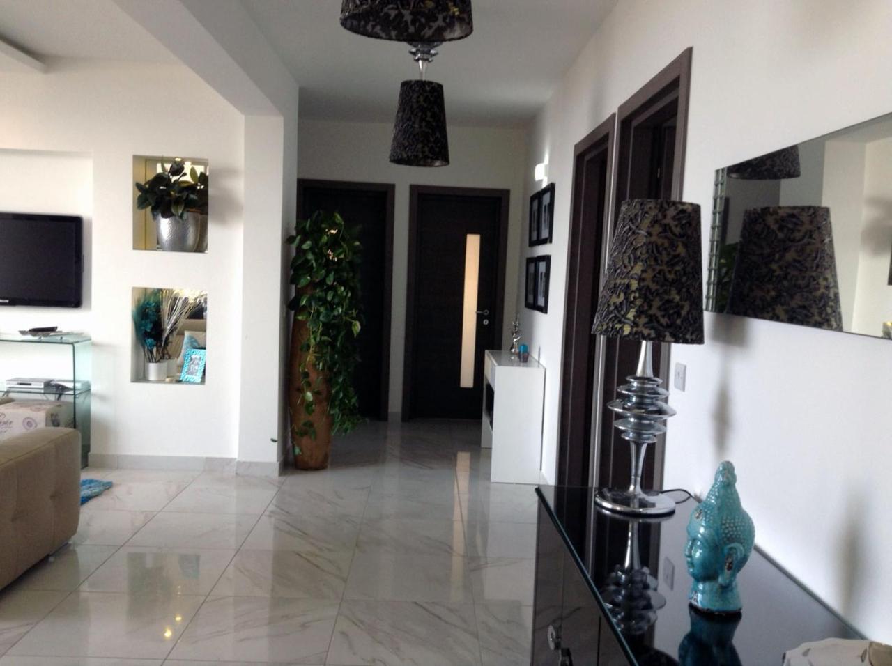 Seafront Apartment With Pool San Pawl il-Baħar Eksteriør bilde