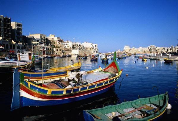 Seafront Apartment With Pool San Pawl il-Baħar Eksteriør bilde