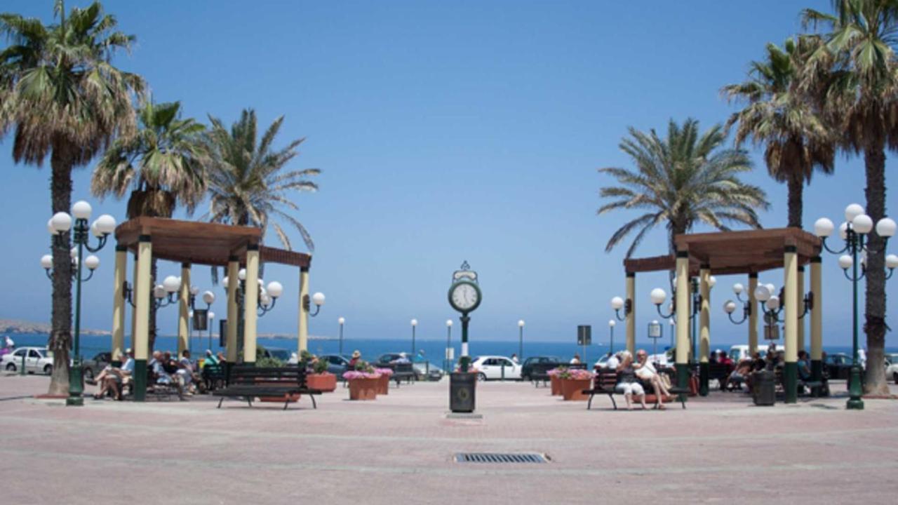 Seafront Apartment With Pool San Pawl il-Baħar Eksteriør bilde
